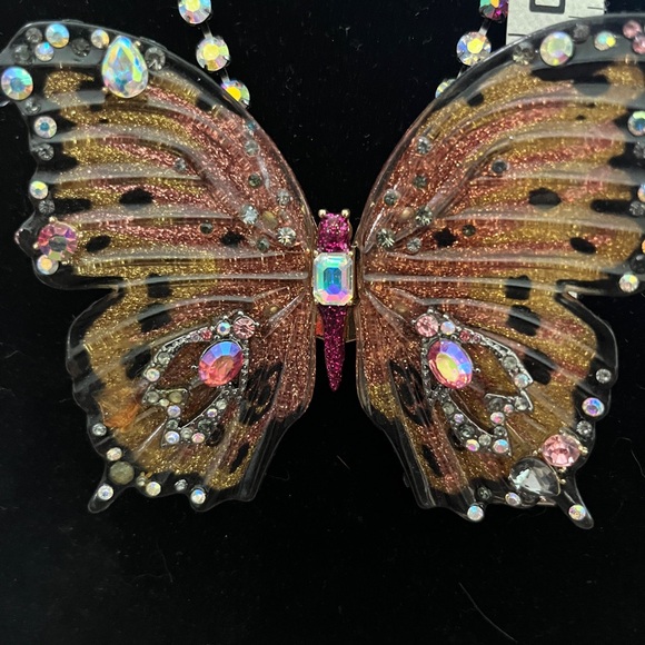 Betsey Johnson RARE Elegant Butterfly Pendant Necklace - Picture 7 of 8